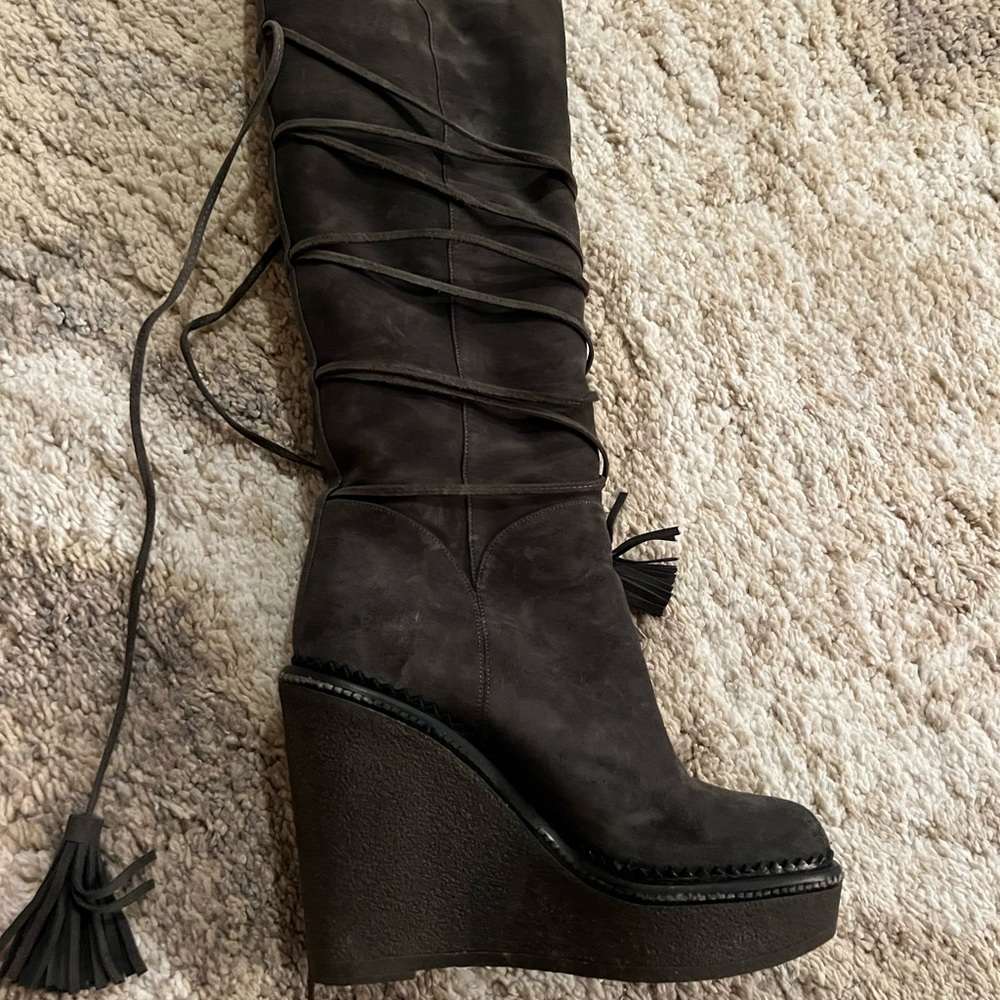 Yves Saint Laurent Platform Shearling knee high lace up boots - size 36